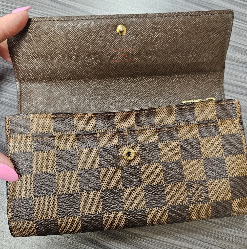Louis Vuitton Sarah Wallet Damier Ebene | Authentic | Box & Dust Bag Included - Picture 7 of 17